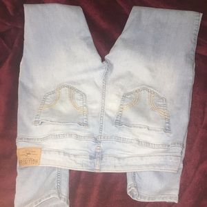 hollister light wash skinny jeans